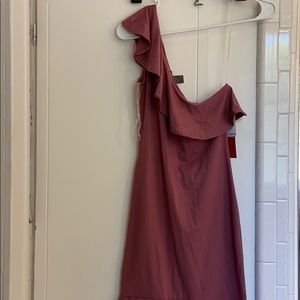 Off the shoulder, short dress